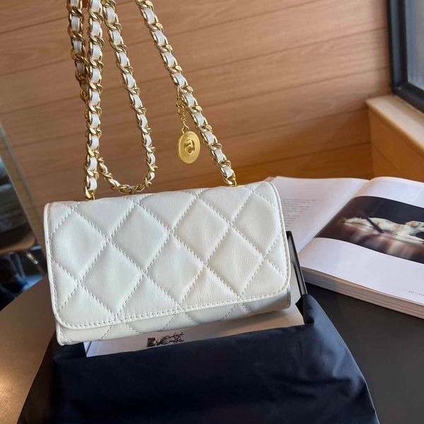 classic flip handbag gold tone metal coin chain bag womens outdoor multi purpose portable multi pocket luxury designer messenger bags fashio
classic flip handbag gold tone metal coin chain bag womens outdoor multi purpose portable multi pocket luxury designer messenger bags fashio