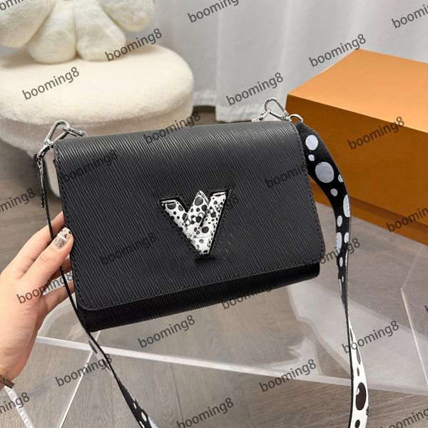 2023real cowhide bags twist denim gradient water ripple shoulder crossbody bag designer luxury handbags women mini totes lady purses messeng
2023real cowhide bags twist denim gradient water ripple shoulder crossbody bag designer luxury handbags women mini totes lady purses messeng