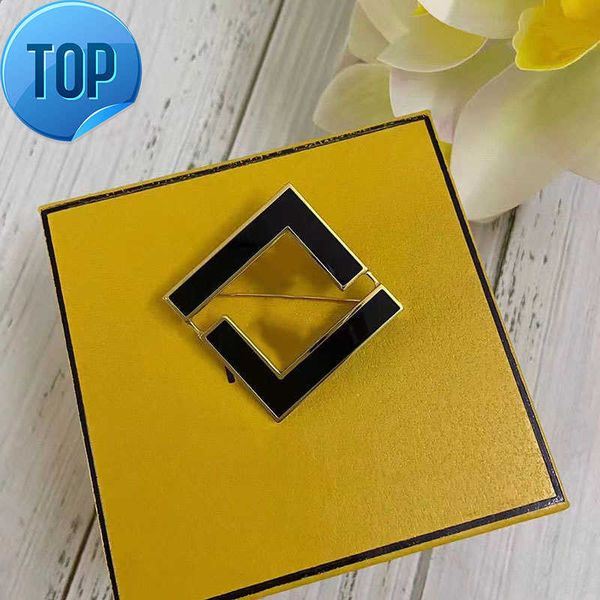 2022 luxury fashion brooches designer for women and men simple classic letters gold 2 styles brooches anniversary wedding party gift high, Gray
2022 luxury fashion brooches designer for women and men simple classic letters gold 2 styles brooches anniversary wedding party gift high, Gray