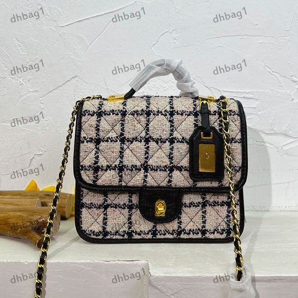 womens shoulder bag maoni 22k classic mini clamshell quilting hardware metal turn buckle thin chain handbag card clip women bags makeup case
womens shoulder bag maoni 22k classic mini clamshell quilting hardware metal turn buckle thin chain handbag card clip women bags makeup case