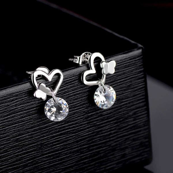 charm new fashion female earrings 925 silver needle butterfly heart zircon earrings for women party statement jewelry gift wholesale l230309, Golden
charm new fashion female earrings 925 silver needle butterfly heart zircon earrings for women party statement jewelry gift wholesale l230309, Golden