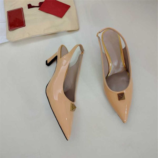 dress shoes women fashion leather high heel metal buckle letter wedding party business casual flat shoes 02-05 4a5y, Black
dress shoes women fashion leather high heel metal buckle letter wedding party business casual flat shoes 02-05 4a5y, Black