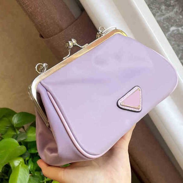 clip shoulders bags women luxury dinner cloud shape handbag elegant clutch pouch crossbody tote 220527
clip shoulders bags women luxury dinner cloud shape handbag elegant clutch pouch crossbody tote 220527