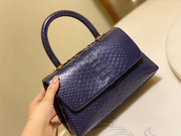 shoulder bags hourglass bag handbag designer ladies shiny crocodile embossed chain crossbody bag fashion leather half moon appearance 2023
shoulder bags hourglass bag handbag designer ladies shiny crocodile embossed chain crossbody bag fashion leather half moon appearance 2023