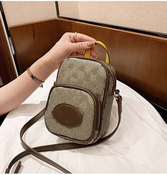 women's handbag messenger bag backpack designer purse mobile phone storage women's chest pocket women's handbag purse
women's handbag messenger bag backpack designer purse mobile phone storage women's chest pocket women's handbag purse