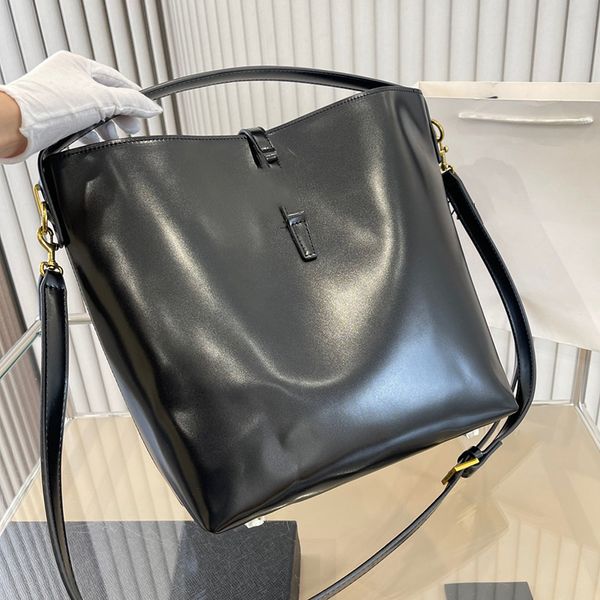 plain bucket bag drawstring genuine leather cross body bags shoulder shopping handbags hobo women messenger handbag purse lady pouch metal l
plain bucket bag drawstring genuine leather cross body bags shoulder shopping handbags hobo women messenger handbag purse lady pouch metal l