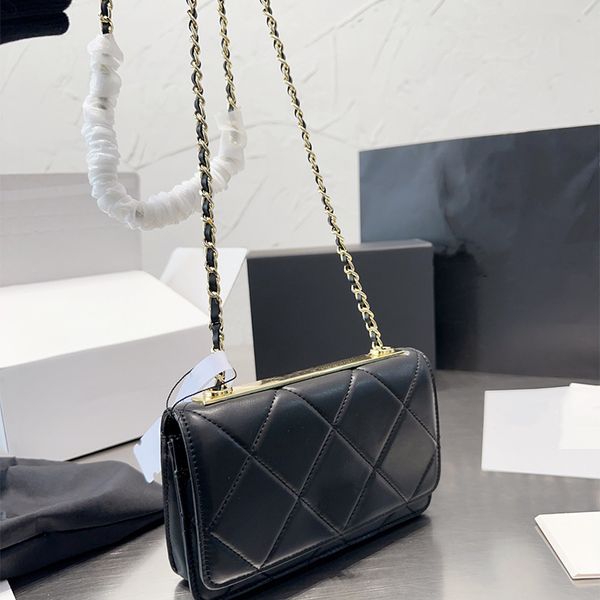 fashion luxury card holder handbag shoulder bag women genuine leather designer seam leather lady chain black sheepskin messenger original ch
fashion luxury card holder handbag shoulder bag women genuine leather designer seam leather lady chain black sheepskin messenger original ch