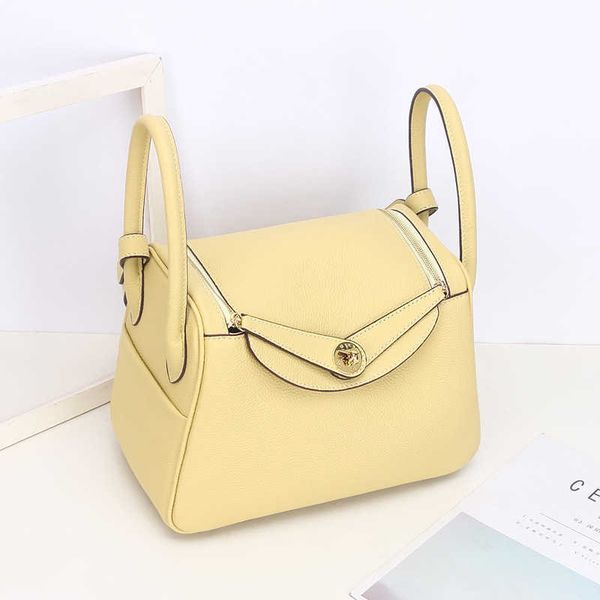 designer original luxury cross-body bags bag for women mini lindys doctor new type leather 6 sz0a
designer original luxury cross-body bags bag for women mini lindys doctor new type leather 6 sz0a