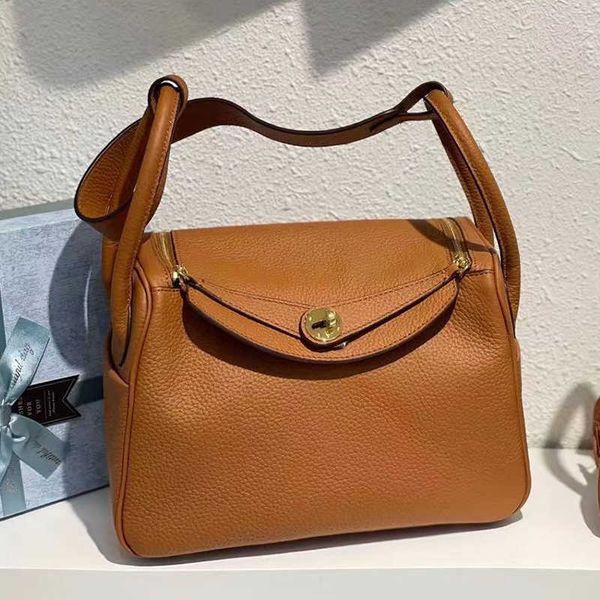 2023 luxury designer bags original new mini lindys bag fashion shoulder leisure togo cow leather doctor 4 rqie
2023 luxury designer bags original new mini lindys bag fashion shoulder leisure togo cow leather doctor 4 rqie