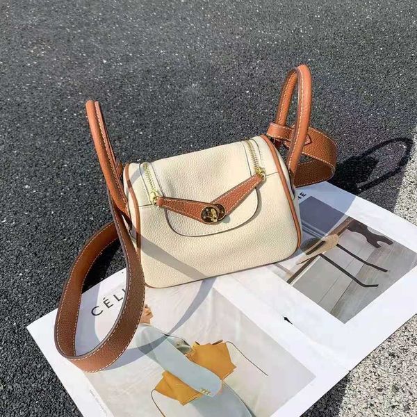 bags original designer female luxury bag new lychee pattern cowhide lindys pillow fashion wide shoulder strap single messenger doctor 2 bg4v
bags original designer female luxury bag new lychee pattern cowhide lindys pillow fashion wide shoulder strap single messenger doctor 2 bg4v
