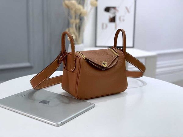 2023 brand bags original designer new h layer cow leather togo 19cm mini lindys bag messenger medicine women's 1 o6w6
2023 brand bags original designer new h layer cow leather togo 19cm mini lindys bag messenger medicine women's 1 o6w6
