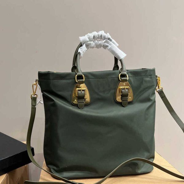 totes tote bags nylon designer bags women designer bag totes handbags simple black purse luxury travel shoulder crossbody wallet 221210
totes tote bags nylon designer bags women designer bag totes handbags simple black purse luxury travel shoulder crossbody wallet 221210