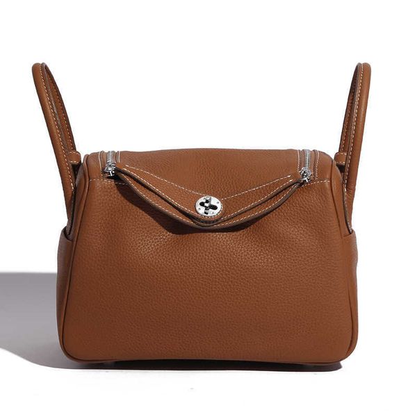2023 luxury bags original designer new versatile lychee pattern lindi headpack cow leather doctor bag single shoulder carrying messenger for
2023 luxury bags original designer new versatile lychee pattern lindi headpack cow leather doctor bag single shoulder carrying messenger for