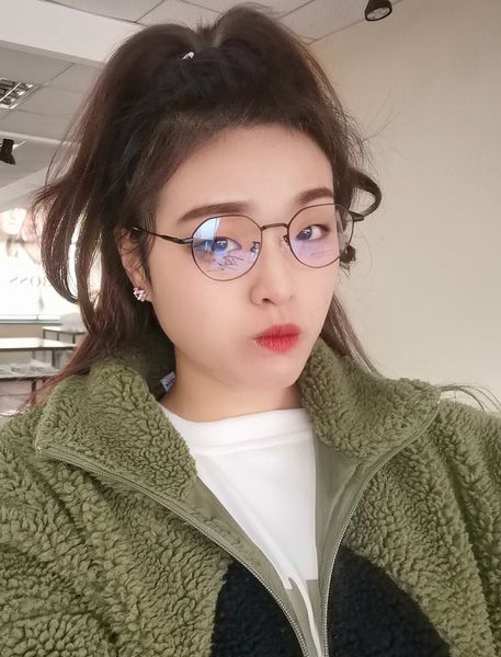 pure titanium high-end retro polygon glasses frame fashionable mens and womens ultra-light youth small face height myopic frame, Silver
pure titanium high-end retro polygon glasses frame fashionable mens and womens ultra-light youth small face height myopic frame, Silver