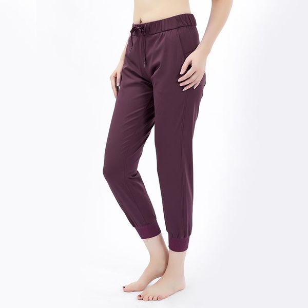designers of tall waist yoga pants rapid drying ms sweatpants draw string carrying the gym leisure relaxed stretch pants girl fitness runnin
designers of tall waist yoga pants rapid drying ms sweatpants draw string carrying the gym leisure relaxed stretch pants girl fitness runnin