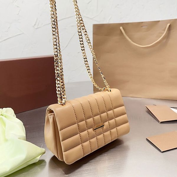 18cm lola crossbody bag chain handbags purse genuine leather magnetic buckle gold hardware inside fashion letters women quilted plain should
18cm lola crossbody bag chain handbags purse genuine leather magnetic buckle gold hardware inside fashion letters women quilted plain should