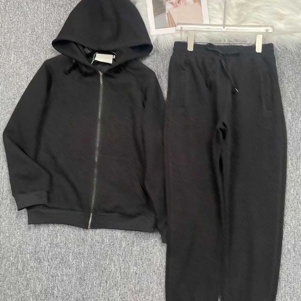 23ss designer brand tracksuit fall new embossed zipper jacket pants casual suit fashion womens clothing, Gray
23ss designer brand tracksuit fall new embossed zipper jacket pants casual suit fashion womens clothing, Gray