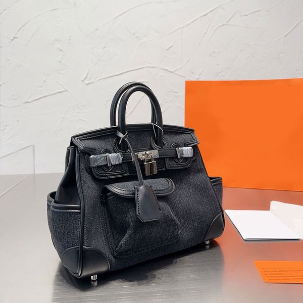 25cm new handbag purse tote bag genuine leather key lock removable strap leather handle bottom nail women crossbody bags multiple pockets
25cm new handbag purse tote bag genuine leather key lock removable strap leather handle bottom nail women crossbody bags multiple pockets