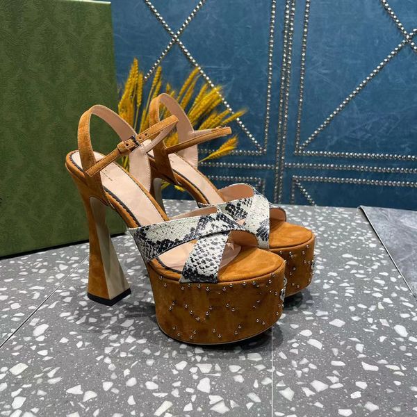 2023 luxury design sandals high heels summer fashion hate sky high waterproof platform patent leather heels, Black
2023 luxury design sandals high heels summer fashion hate sky high waterproof platform patent leather heels, Black