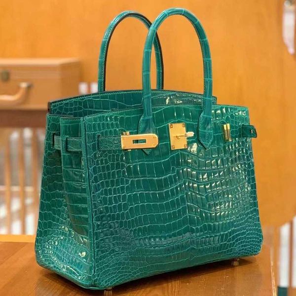 women totes birkins all hand sewn women's bag luxury leather high gloss bay crocodile bag 30 inverted v lock bag emerald green
women totes birkins all hand sewn women's bag luxury leather high gloss bay crocodile bag 30 inverted v lock bag emerald green