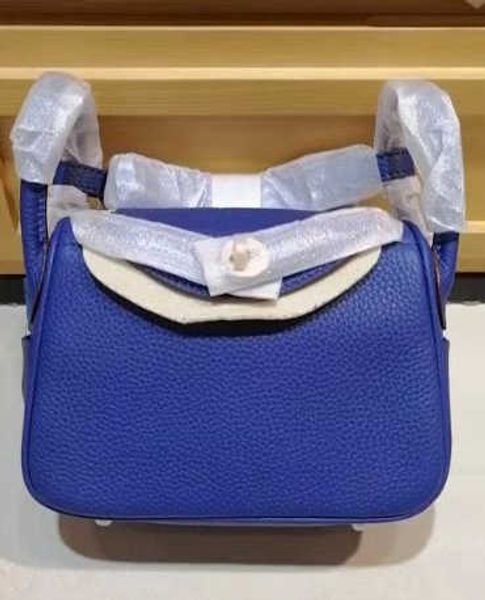 high luxury bags original designer order semi-handmade genuine leather lindys bag 19 mini doctor one shoulder diagonal cross pillow 7 6ei0
high luxury bags original designer order semi-handmade genuine leather lindys bag 19 mini doctor one shoulder diagonal cross pillow 7 6ei0