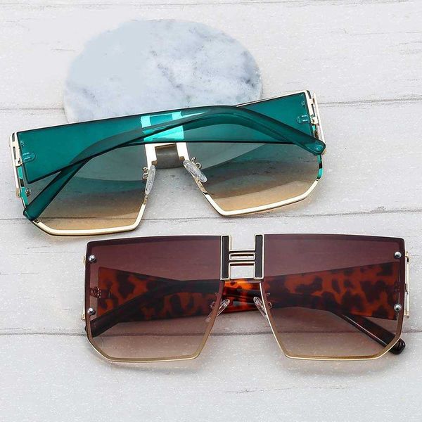 8012 fashionable men and women's all-around emma's sunglasses personality h family large frame metal glasses, White;black
8012 fashionable men and women's all-around emma's sunglasses personality h family large frame metal glasses, White;black