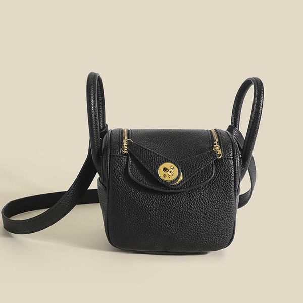 2023 luxury bags original designer new fashion trend mini lindys bag leather women's portable diagonal pillow axpk
2023 luxury bags original designer new fashion trend mini lindys bag leather women's portable diagonal pillow axpk