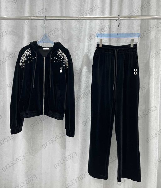 luxury two pieces pants front drill letters embroidery long sleeve zipper jackets elastic-waisted loose wide-leg pants womens tracksuit, White
luxury two pieces pants front drill letters embroidery long sleeve zipper jackets elastic-waisted loose wide-leg pants womens tracksuit, White