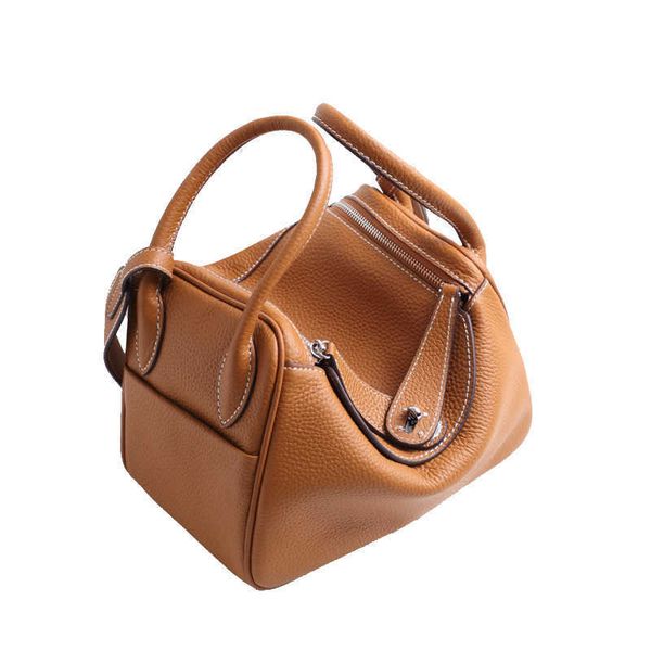 bags original designer 2023 luxury bag women's high-grade leather lindys soft head layer cowhide doctor mini portable pillow 4 rbjt
bags original designer 2023 luxury bag women's high-grade leather lindys soft head layer cowhide doctor mini portable pillow 4 rbjt