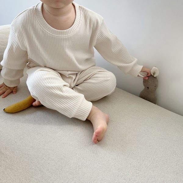 pajamas autumn baby girls boys clothes ribbed cotton children pajamas long sleeve t shirt pant suit korean kids lounge wear set 230310, Blue;red
pajamas autumn baby girls boys clothes ribbed cotton children pajamas long sleeve t shirt pant suit korean kids lounge wear set 230310, Blue;red