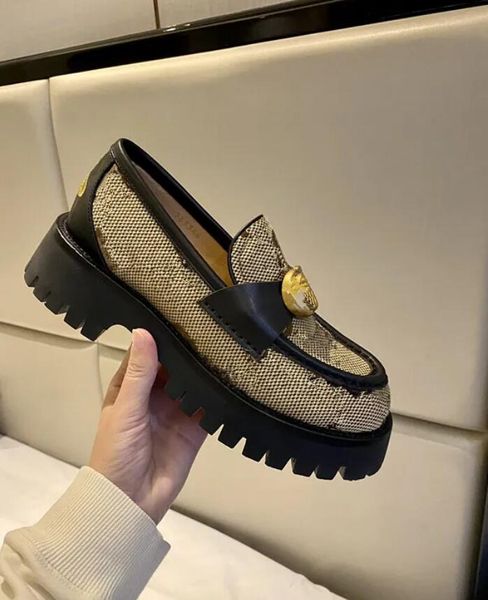 2023 designer women casual shoe platform lug sole loafers with horsebit metal buckles thick soles womens lady girl luxury leather casual sho, Black
2023 designer women casual shoe platform lug sole loafers with horsebit metal buckles thick soles womens lady girl luxury leather casual sho, Black