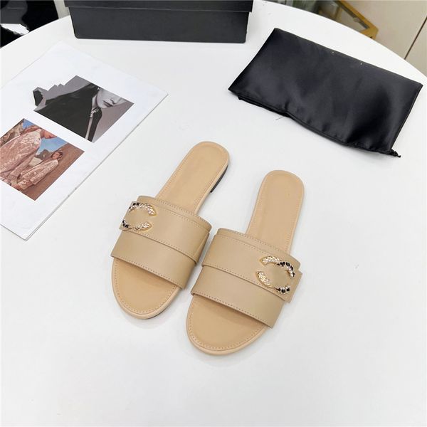 fashion slippers 2023 channel luxury design summer men's and women's flats thick soled leather rubber lettering logo casual cartoo, Black
fashion slippers 2023 channel luxury design summer men's and women's flats thick soled leather rubber lettering logo casual cartoo, Black