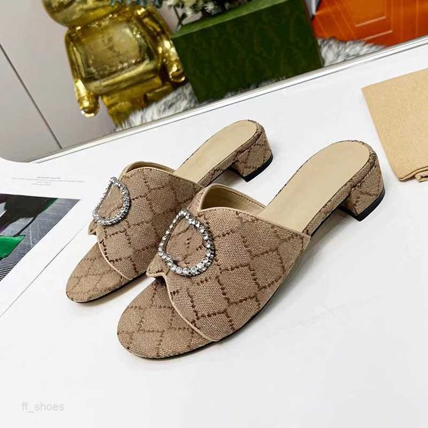 designer shoes summer for women slippers platform leather indoor and outdoor sandals plus-size 11 wide, Black
designer shoes summer for women slippers platform leather indoor and outdoor sandals plus-size 11 wide, Black