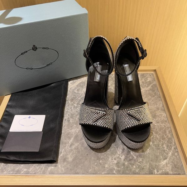 2023ss designer sandals extra heeled platform rhinestone heels triangle wedding shoes, Black
2023ss designer sandals extra heeled platform rhinestone heels triangle wedding shoes, Black