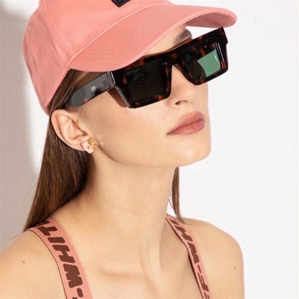 fashion off w sunglasses 2022 new big frame sun for women white square too ladies outdoor sunshade mirror men, White;black
fashion off w sunglasses 2022 new big frame sun for women white square too ladies outdoor sunshade mirror men, White;black
