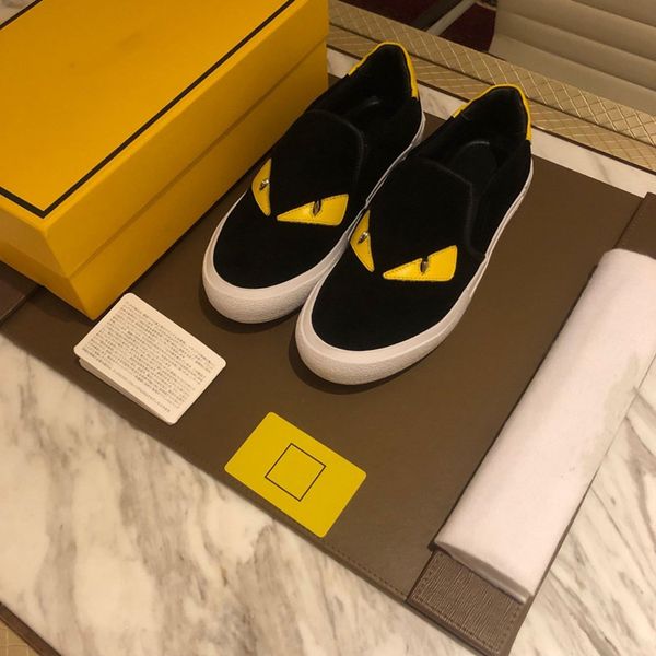 casual shoes new mens paris shoes genuine leather foot covering sports men running fashion sneakers flat designer white black low sid
casual shoes new mens paris shoes genuine leather foot covering sports men running fashion sneakers flat designer white black low sid