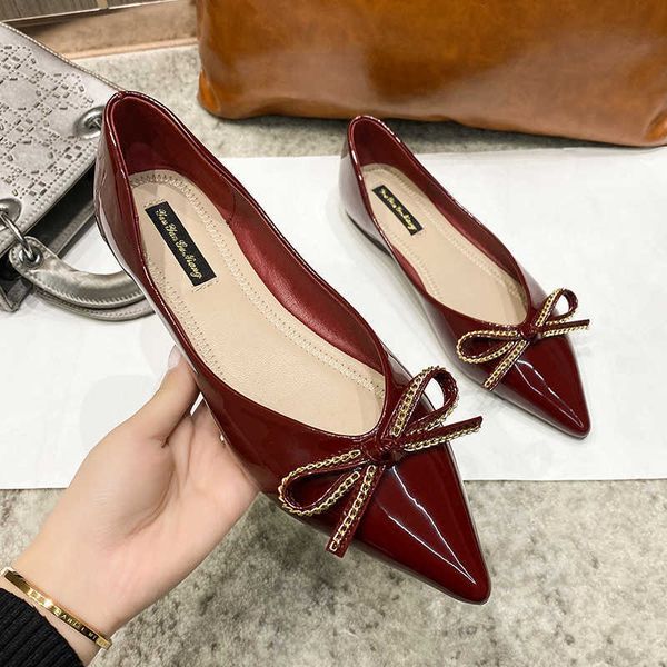 dress shoes metal chain bowknot wedding shoes women ballerina soft soled shiny flats loafers patent leather pointed toe moccasins femme2022, Black
dress shoes metal chain bowknot wedding shoes women ballerina soft soled shiny flats loafers patent leather pointed toe moccasins femme2022, Black
