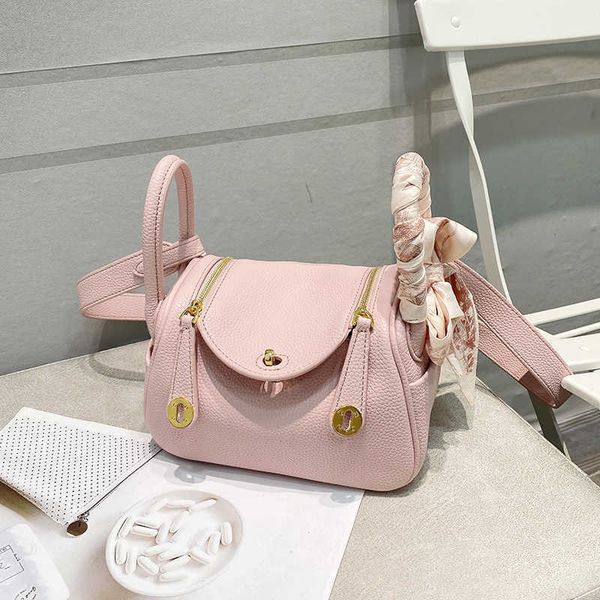 h luxury designer bags original family mini lindys bag women's summer 2023 versatile leather doctor one shoulder handheld fashion pillo
h luxury designer bags original family mini lindys bag women's summer 2023 versatile leather doctor one shoulder handheld fashion pillo
