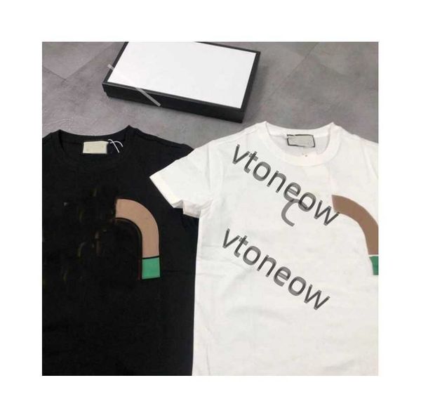 2023 mens designe t shirt chest letter tshirt t shirts designer clothes sportwear men lattice, White;black
2023 mens designe t shirt chest letter tshirt t shirts designer clothes sportwear men lattice, White;black