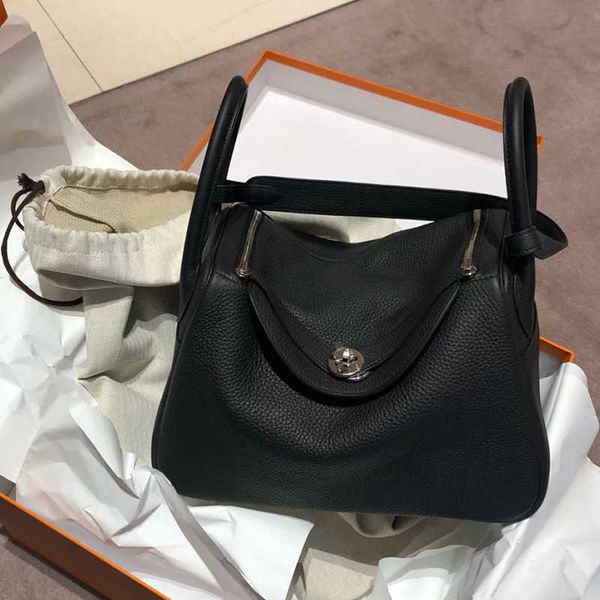 2023 luxury bags original designer new cow skin litchi pattern lindi bag doctor's togo women's one-shoulder hand medicine 3 6ang
2023 luxury bags original designer new cow skin litchi pattern lindi bag doctor's togo women's one-shoulder hand medicine 3 6ang