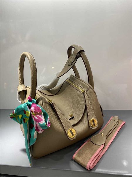 2021 luxury designer bags original new lindys medicine bag pillow togo pattern head layer cow leather portable shoulder messenger double ban
2021 luxury designer bags original new lindys medicine bag pillow togo pattern head layer cow leather portable shoulder messenger double ban