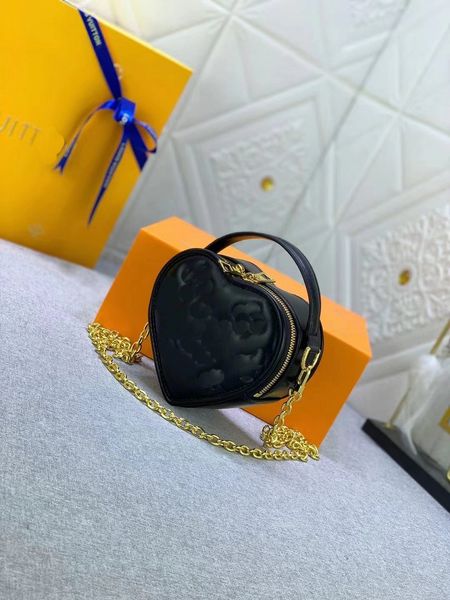 2023 love bag latest shoulder bag luxury designer womens fashion handbag monograms fashions classics handbags
2023 love bag latest shoulder bag luxury designer womens fashion handbag monograms fashions classics handbags