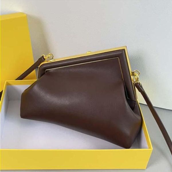 totes 2021 new first female designer shoulder bag luxury handbag messenger bag wholesale ntffa
totes 2021 new first female designer shoulder bag luxury handbag messenger bag wholesale ntffa