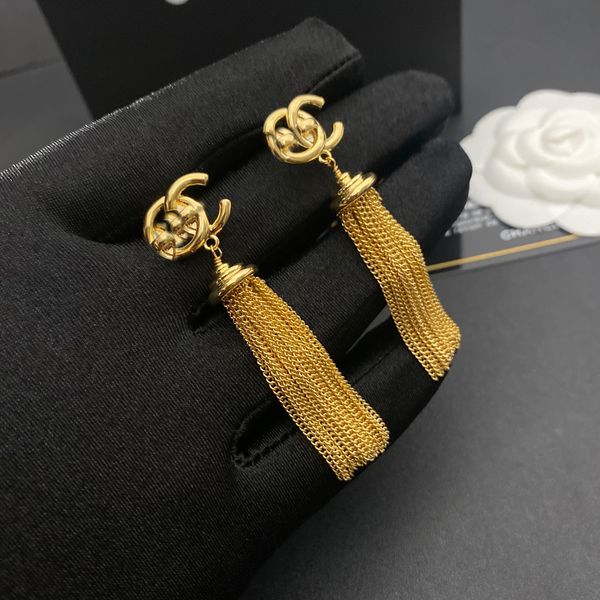 brand designer letter ear stud earrings real gold plated brass copper stamp tassels earring fashion womens elegance simple wedding party jew, Golden;silver
brand designer letter ear stud earrings real gold plated brass copper stamp tassels earring fashion womens elegance simple wedding party jew, Golden;silver