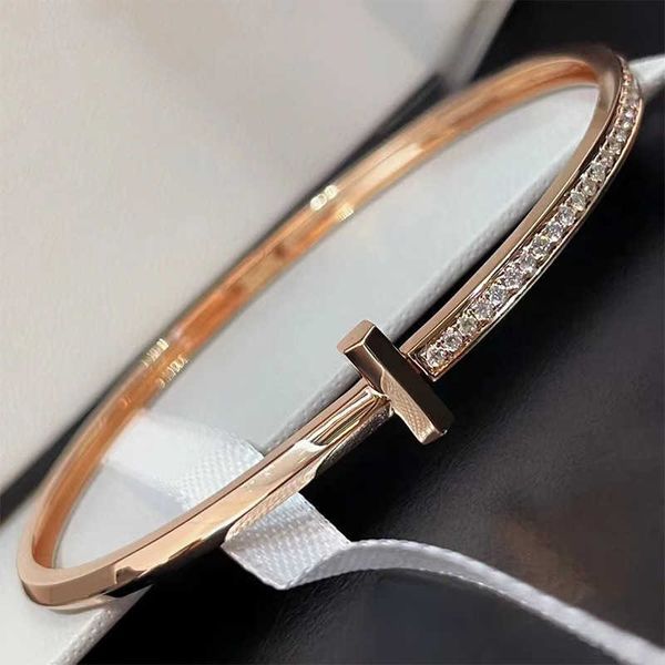 high version t1 bracelet white gold inlaid with diamond thick and thin version single t full of rose home advanced fashion versatiffayle, Black
high version t1 bracelet white gold inlaid with diamond thick and thin version single t full of rose home advanced fashion versatiffayle, Black