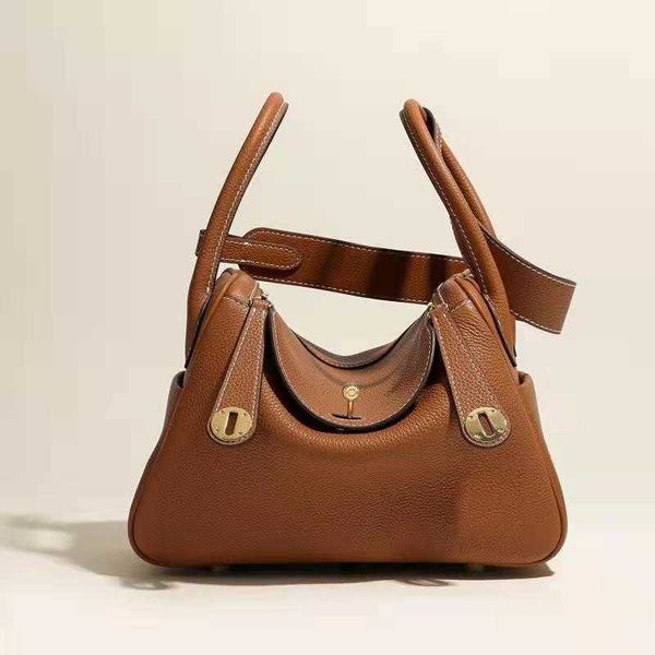 designer luxury bags the original first layer cow leather gold buckle lindi bag with large capacity togo doctor 2023 new women's should
designer luxury bags the original first layer cow leather gold buckle lindi bag with large capacity togo doctor 2023 new women's should