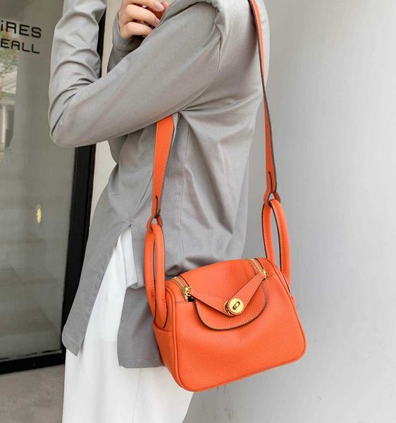 designer luxury bags new original lindys bag mini pillow wrap layer togo cowhide women's single shoulder messenger doctor's ilb9
designer luxury bags new original lindys bag mini pillow wrap layer togo cowhide women's single shoulder messenger doctor's ilb9