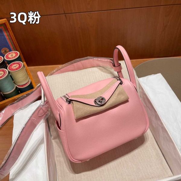 tc luxury designer bags original cow leather wax thread hand-stitched lindys 26cm bag doctor portable shoulder for women 3 j02o
tc luxury designer bags original cow leather wax thread hand-stitched lindys 26cm bag doctor portable shoulder for women 3 j02o