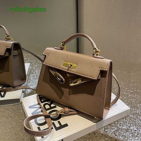 h kelys designer bags small for women in spring and summer of 2023 new popular cross-body carry-on
h kelys designer bags small for women in spring and summer of 2023 new popular cross-body carry-on