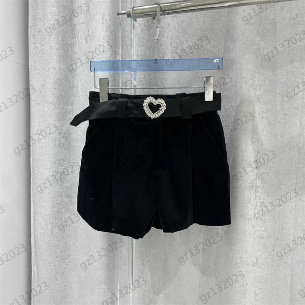 womens shorts metal heart leather buckle belt luxury designer shorts velvet fabric high waist slim brand short pant women clothes black, White;black
womens shorts metal heart leather buckle belt luxury designer shorts velvet fabric high waist slim brand short pant women clothes black, White;black